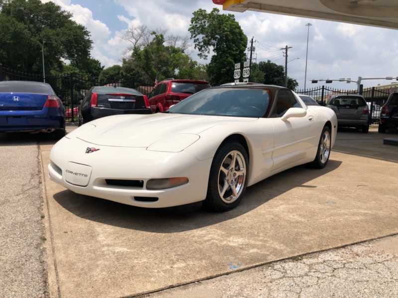 Chevrolet Corvette 2001 price $18,995
