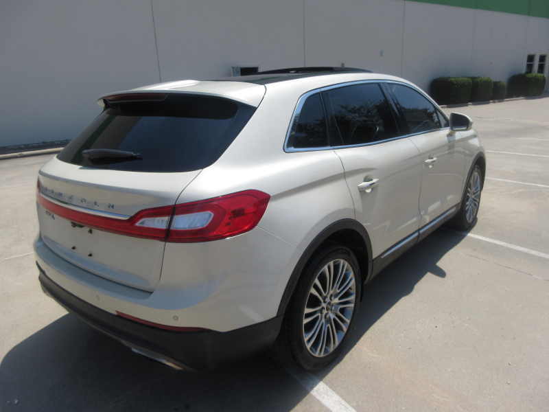 Lincoln MKX 2016 price $14,990