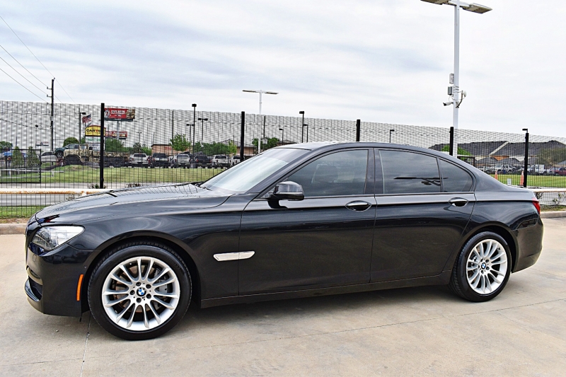 BMW 7-Series 2014 price $22,850