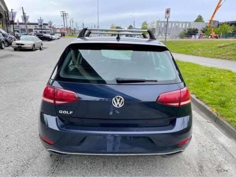 Volkswagen Golf 2019 price $26,850