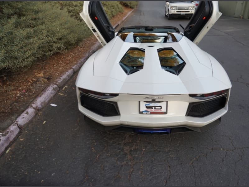 Lamborghini Aventador 2014 price $395,000