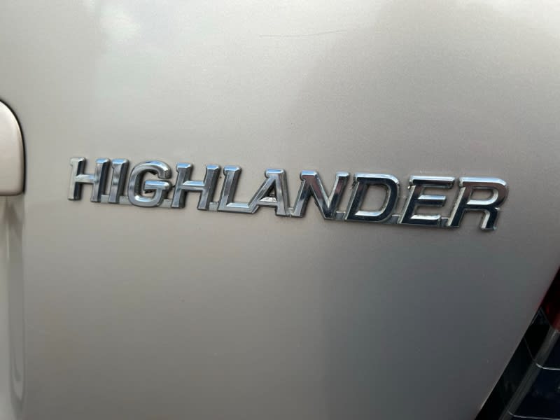 Toyota Highlander 2007 price $4,590