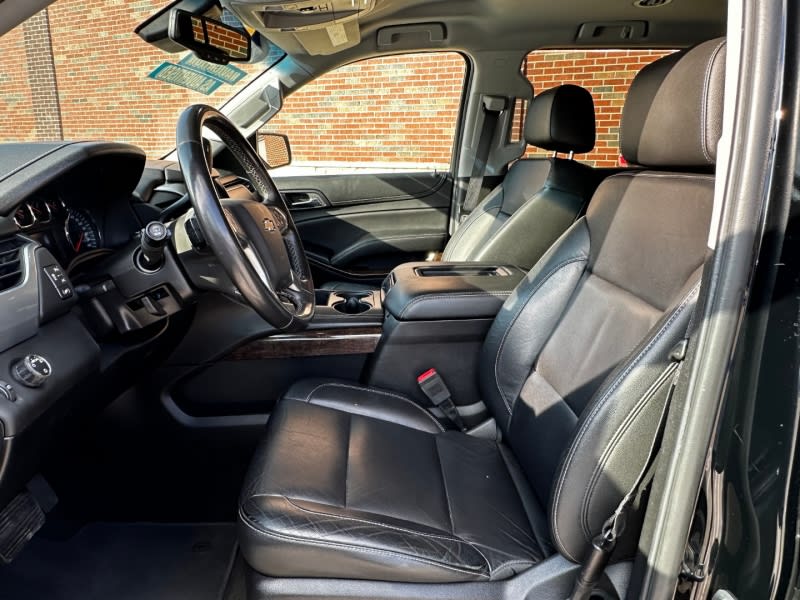 Chevrolet SUBURBAN 2018 price $29,995