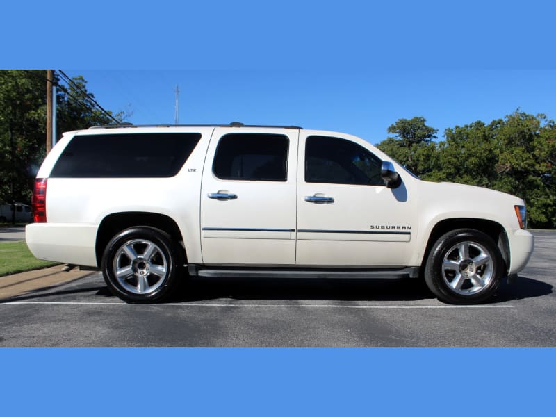 Chevrolet Suburban 2012 price $12,400