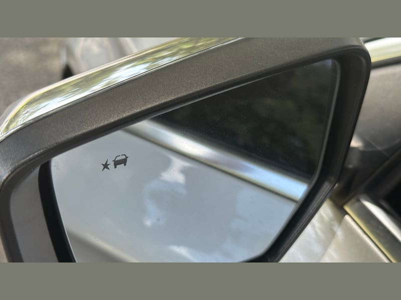 Chevrolet Impala 2019 price $16,888