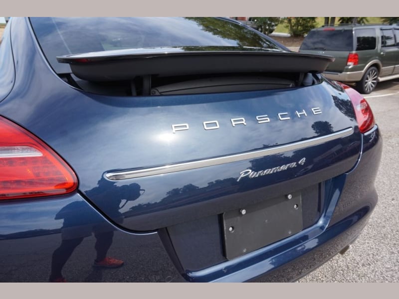 Porsche Panamera 2013 price $31,991