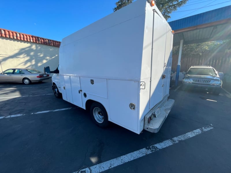 Chevrolet Express Commercial Cutaway 2002 price $7,950