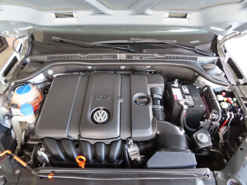 Volkswagen Jetta 2012 price $9,995