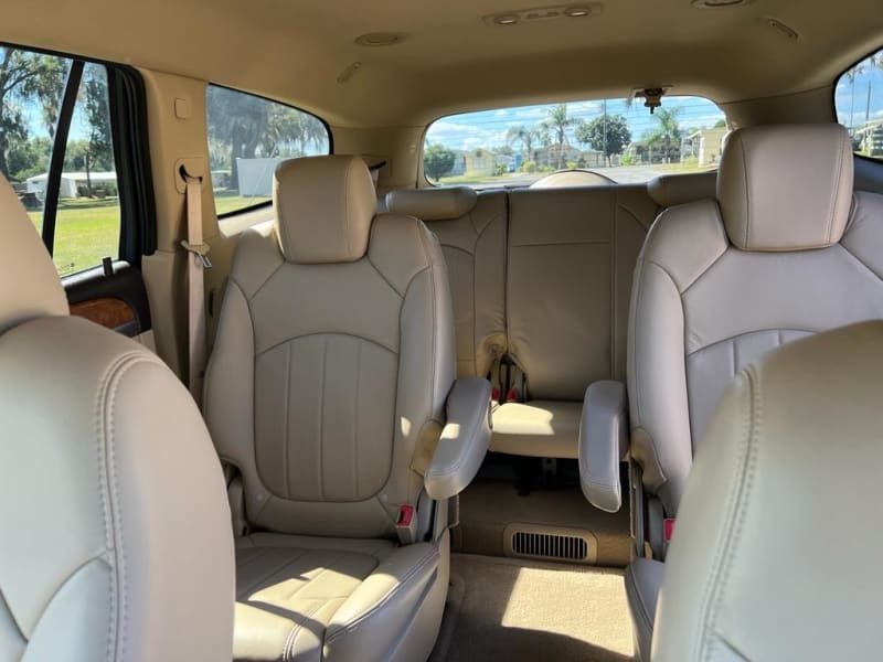 BUICK ENCLAVE 2010 price $9,000