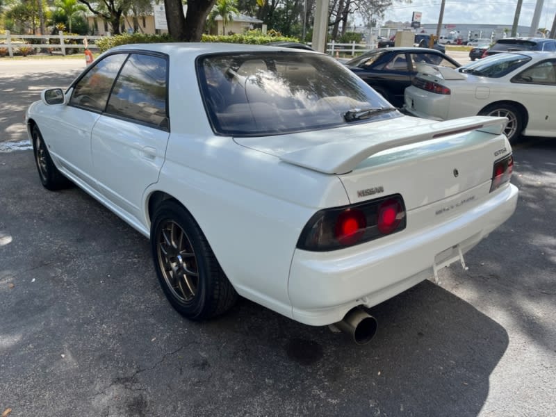 r32 skyline sedan for sale