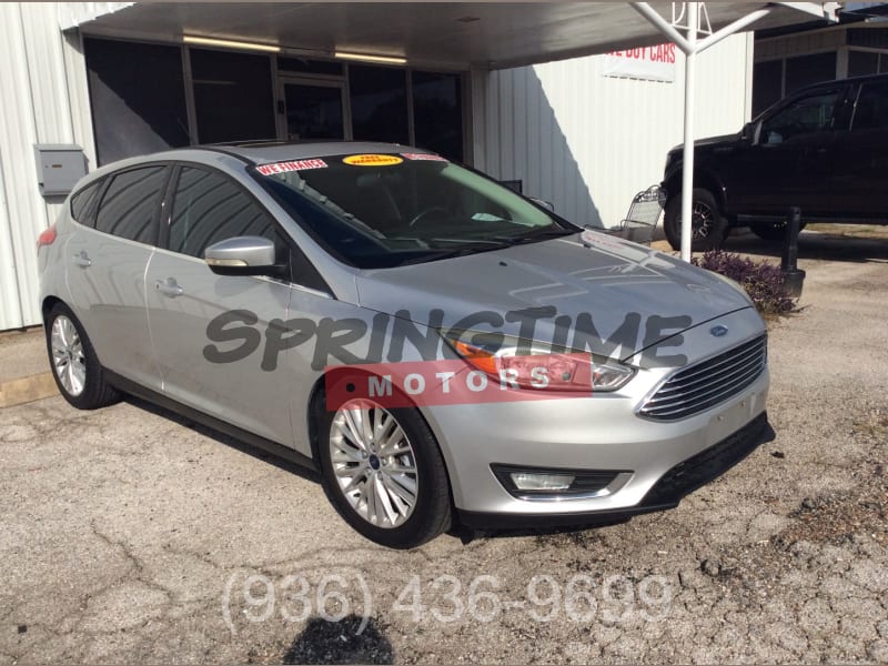 Ford Focus 2015 price 1700down