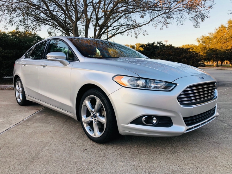 Ford Fusion 2016 price $8,995