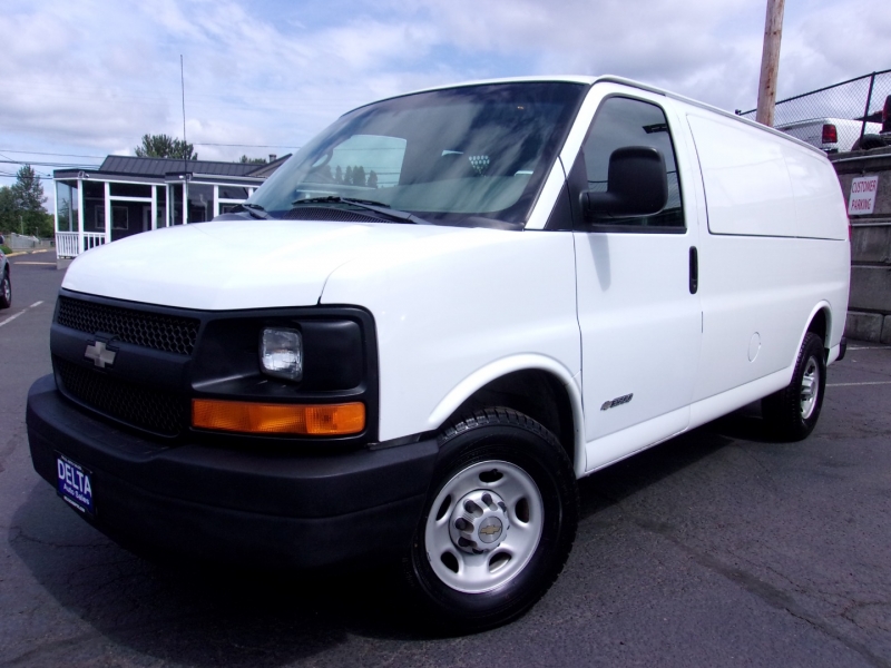 Chevrolet Express Cargo Van 2004 price $12,495