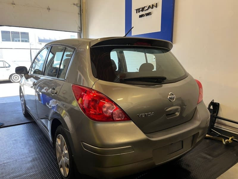 Nissan Versa 2010 price $7,500