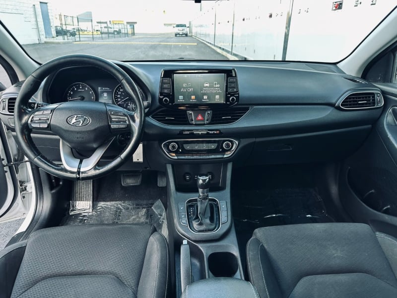 Hyundai Elantra GT 2018 price $16,000