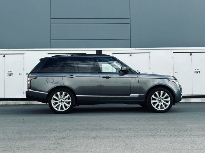 Land Rover Range Rover 2014 price $32,000