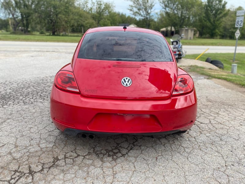 Volkswagen Beetle Coupe 2015 price $5,950