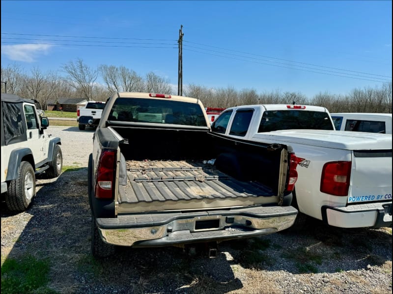 Chevrolet Silverado 2500HD 2005 price $10,000