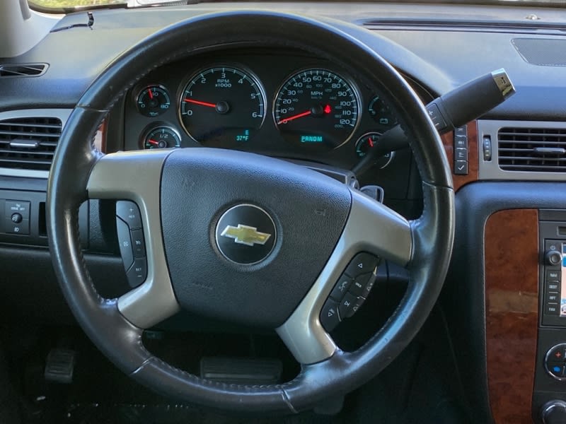 CHEVROLET AVALANCHE 2011 price $12,995