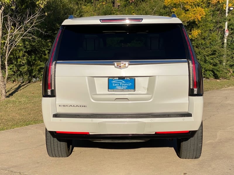 CADILLAC ESCALADE LUXURY 2017 price $30,995