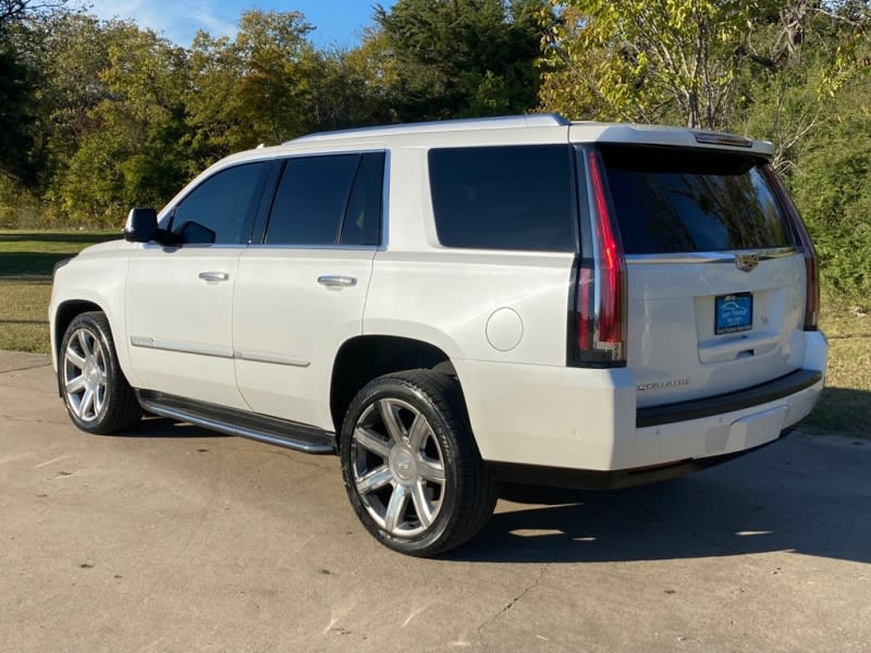 CADILLAC ESCALADE LUXURY 2017 price $30,995