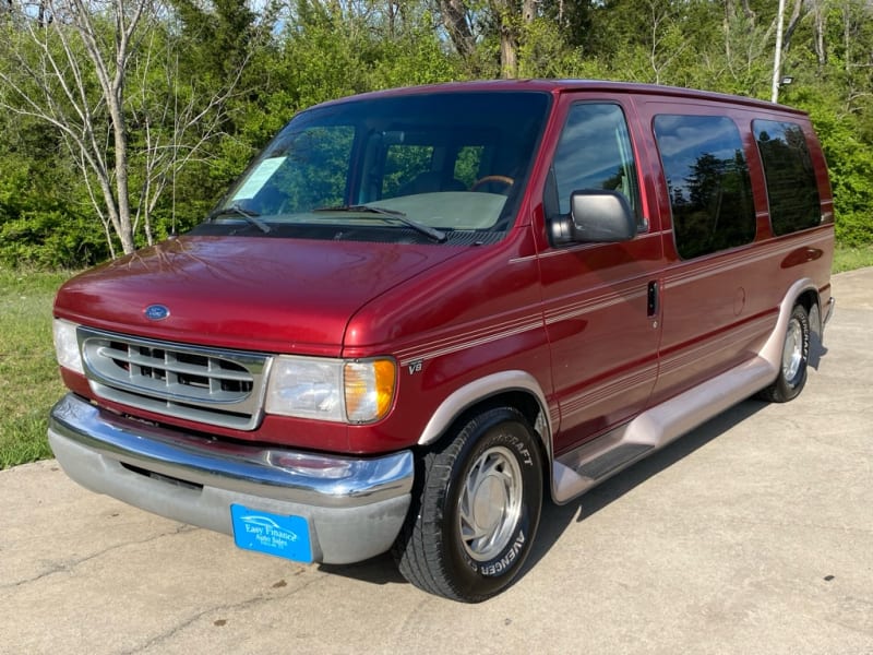 FORD ECONOLINE 2000 price $10,495