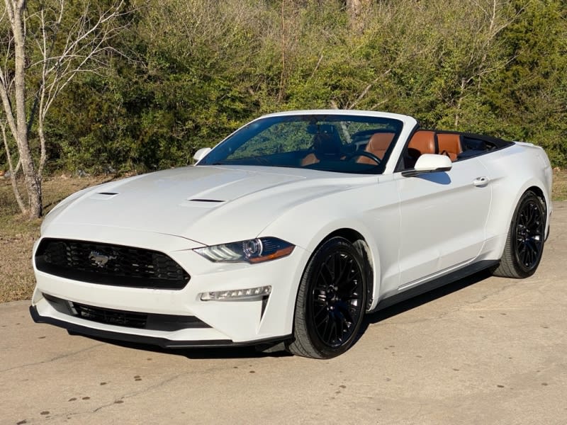 FORD MUSTANG 2018 price $15,995