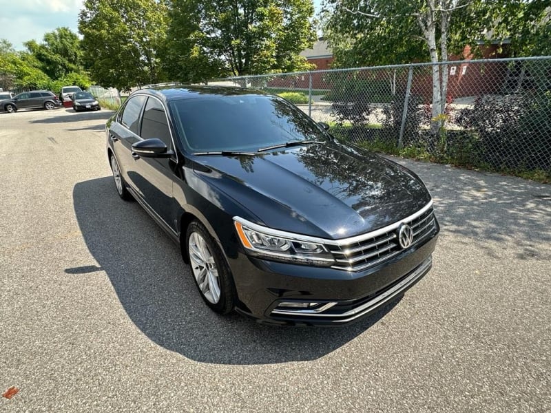 Volkswagen Passat 2018 price $15,990