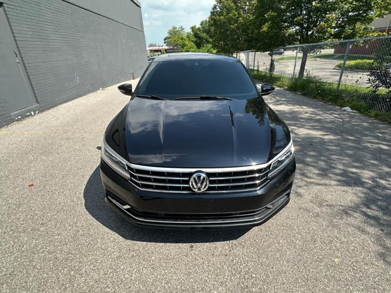 Volkswagen Passat 2018 price $15,990