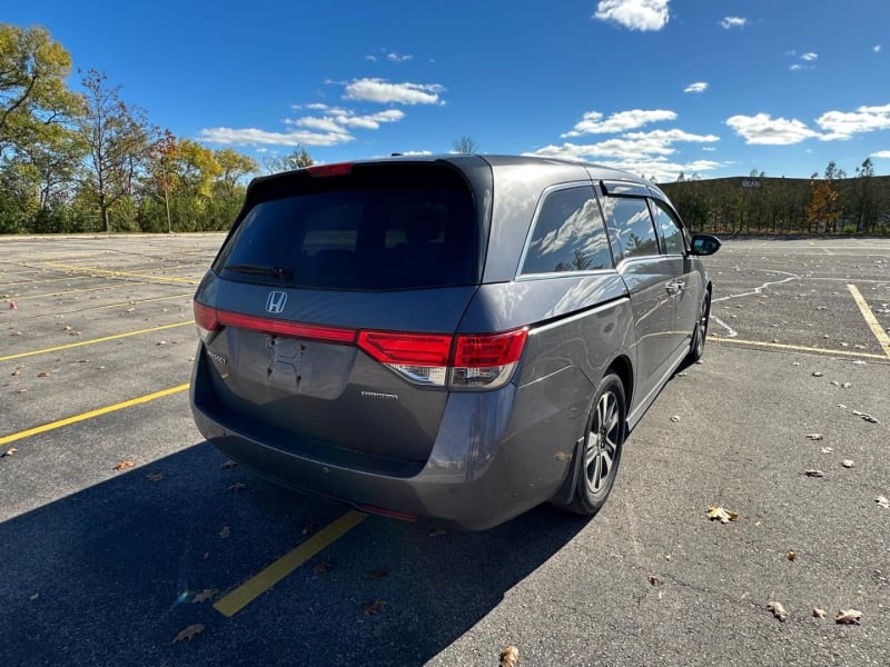 Honda Odyssey 2016 price $11,988