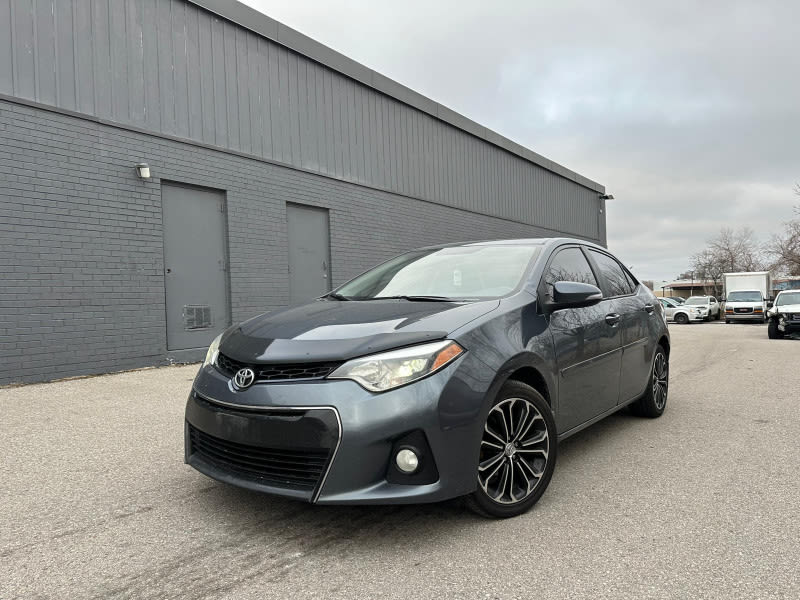 Toyota Corolla 2016 price $12,990