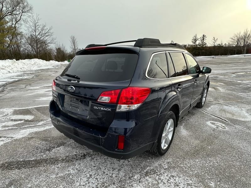 Subaru Outback 2013 price $9,280