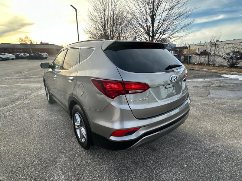 Hyundai Santa Fe Sport 2017 price $13,800