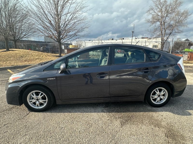 Toyota Prius 2011 price $8,801