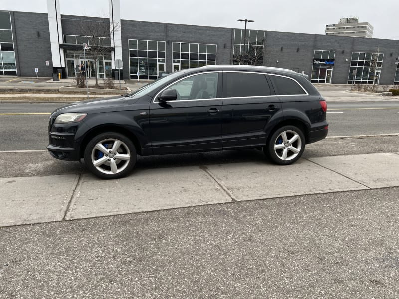 Audi Q7 2013 price $10,998