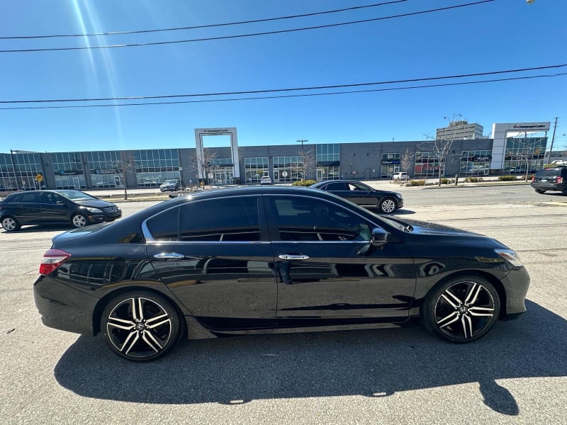 Honda Accord Sedan 2017 price $17,990