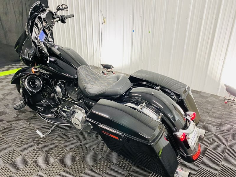 HARLEY DAVIDSON STREET GLIDE 2013 price $21,000