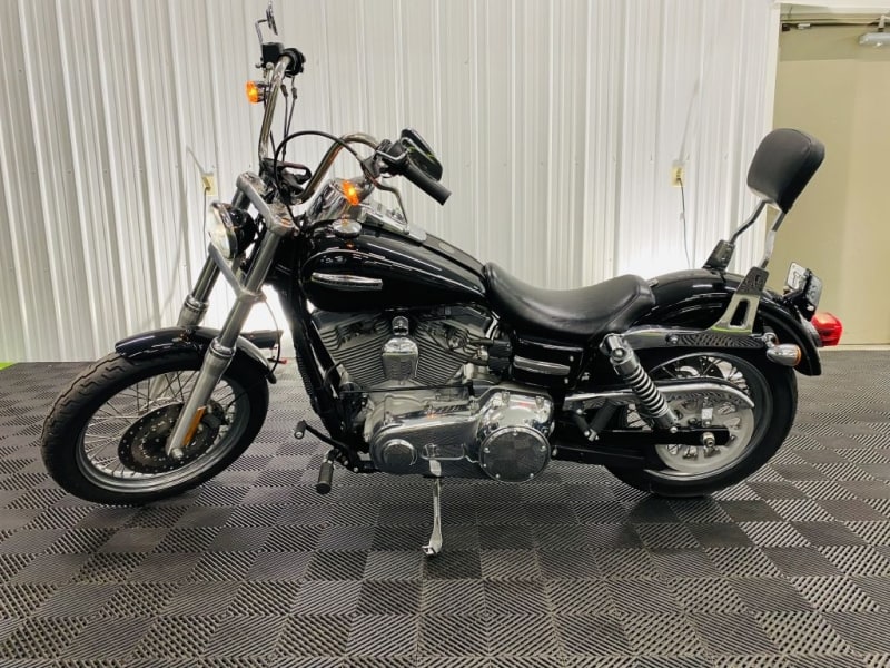 HARLEY DAVIDSON SUPER GLIDE 2009 price $9,980