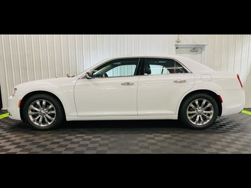 CHRYSLER 300C 2017 price $19,975