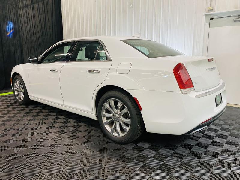 CHRYSLER 300C 2017 price $19,975