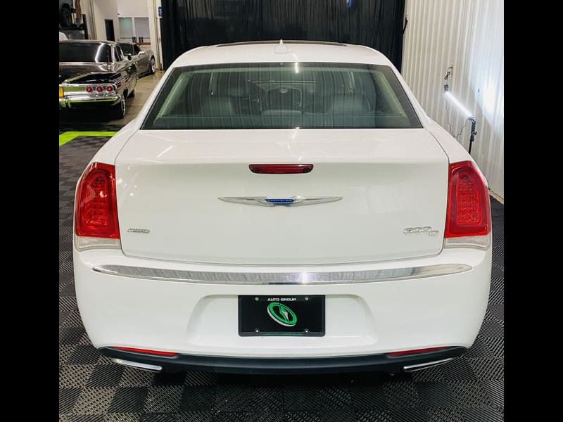 CHRYSLER 300C 2017 price $19,975