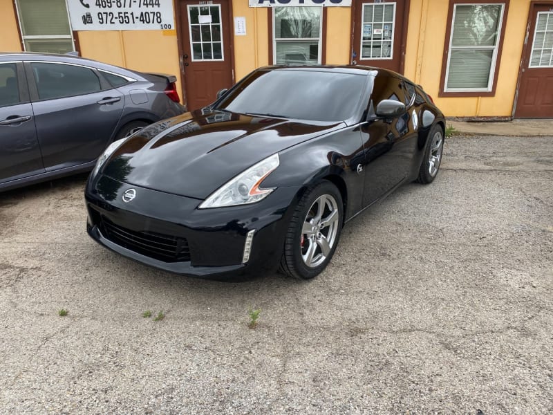 Nissan 370Z 2016 price $18,000 Cash