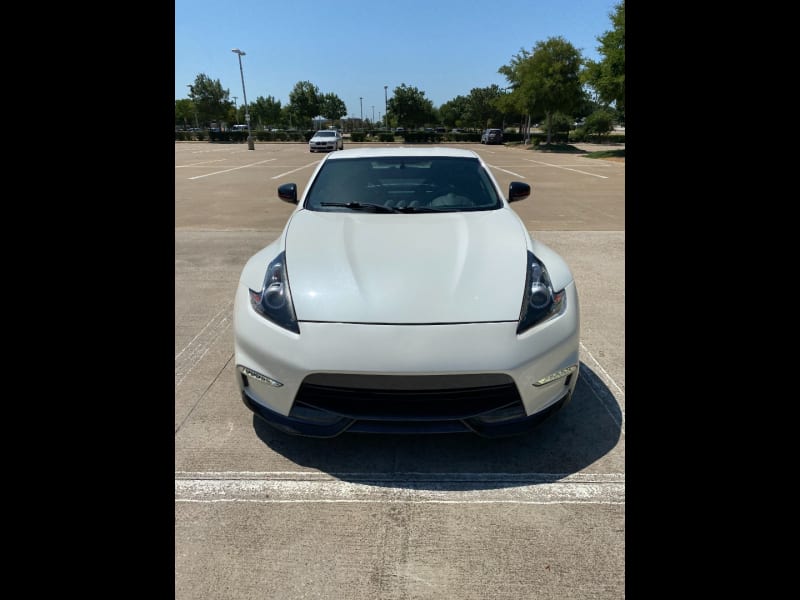 Nissan 370Z 2017 price $25,000 Cash