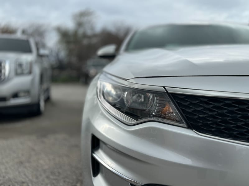 Kia Optima 2018 price $10,500 Cash