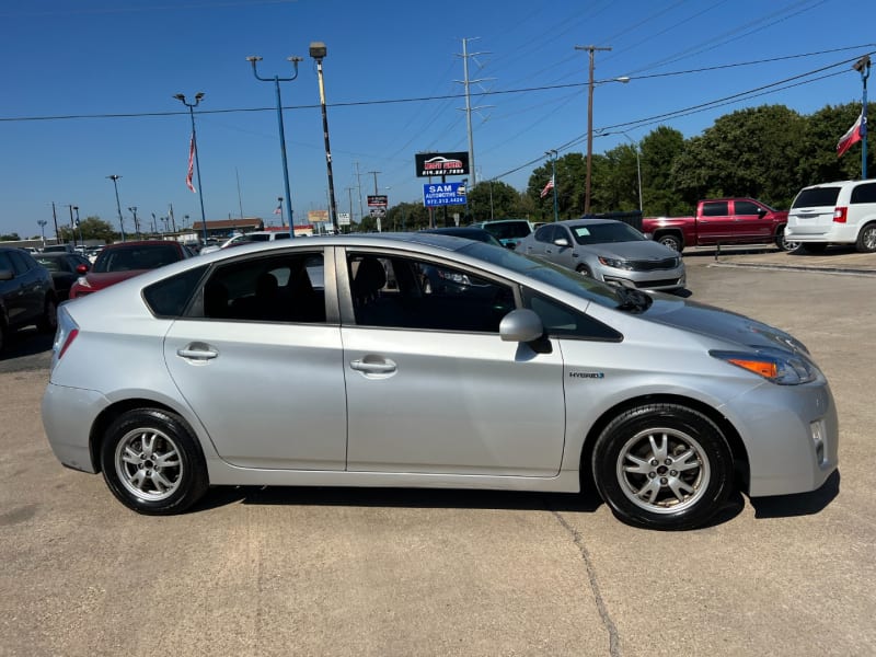 Toyota Prius 2010 price $7,990