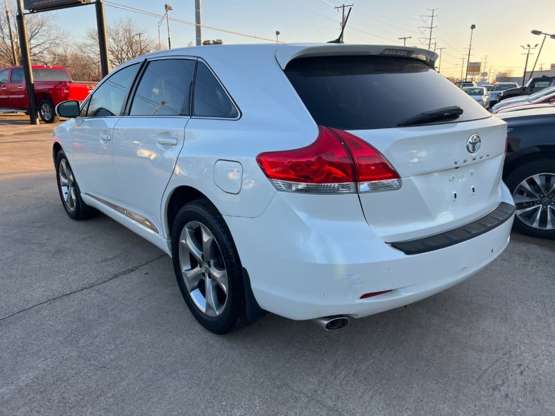 Toyota Venza 2012 price $8,900