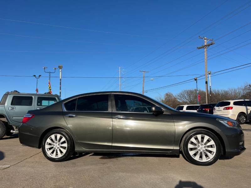 Honda Accord Sedan 2014 price $13,900