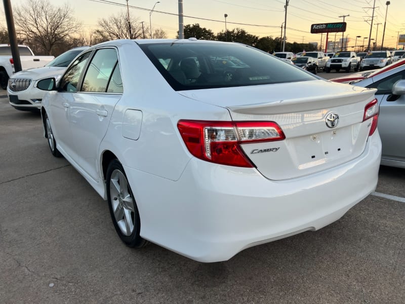 Toyota Camry 2014 price $14,400