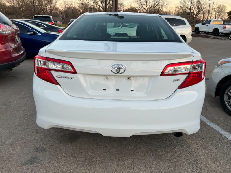 Toyota Camry 2014 price $14,400