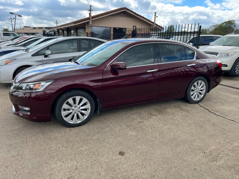 Honda Accord Sedan 2014 price $14,900